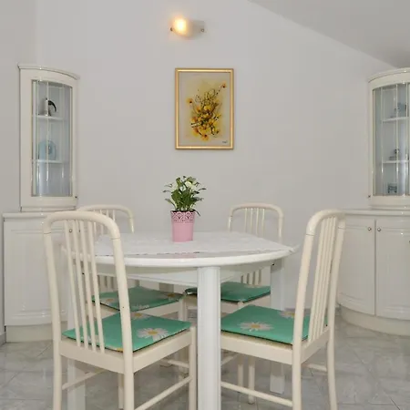 Basic 1 Apartman *