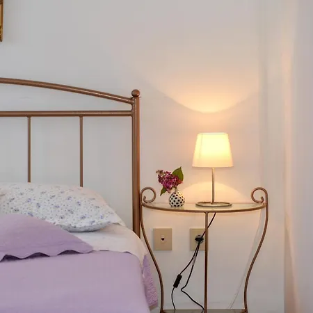 Apartman Basic 1 *